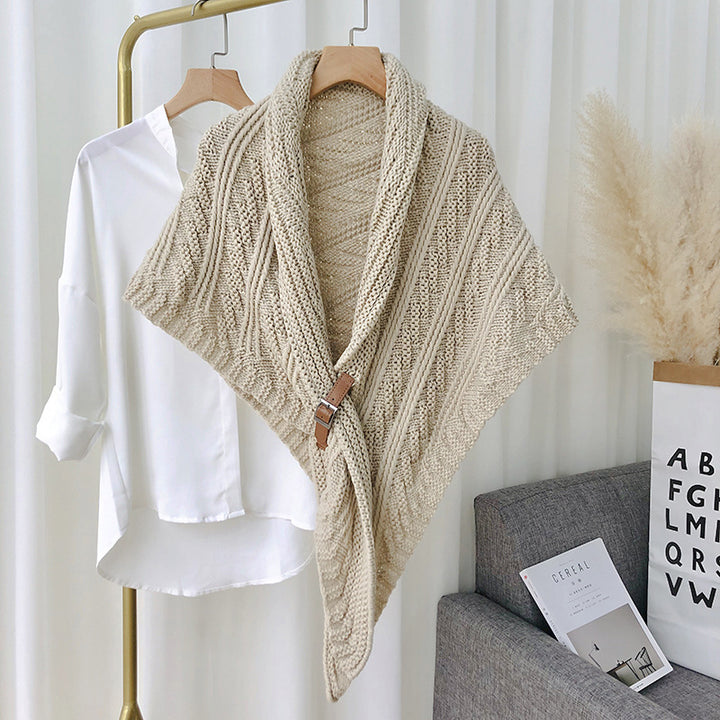 Chunky knit triangle scarf with buckle