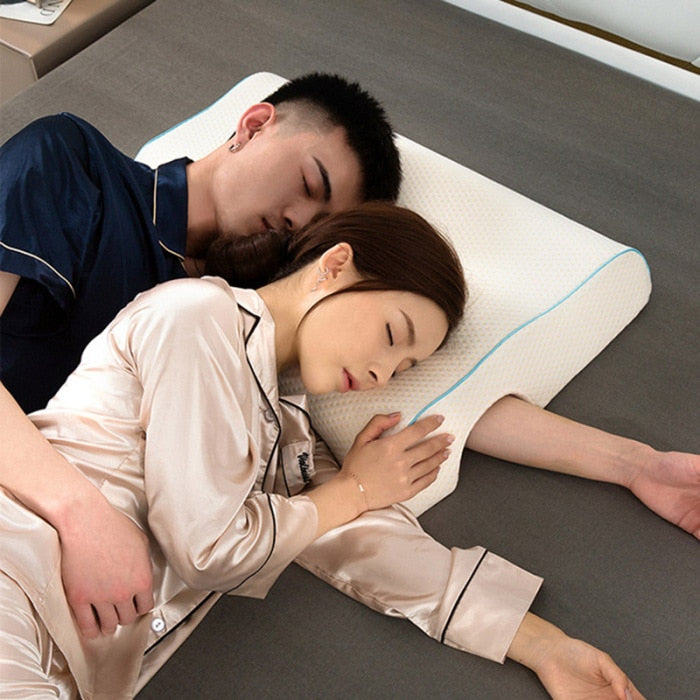 Arched memory foam couples pillow