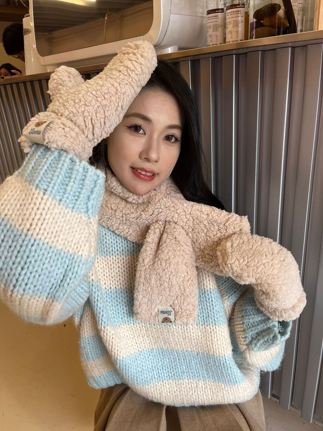Teddy mittens and scarf set in beige