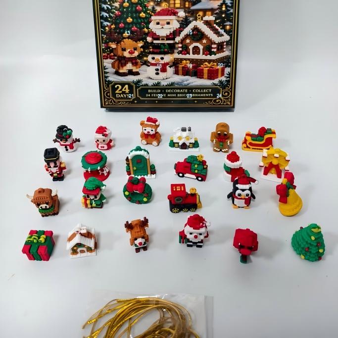 Building block advent calendar with ornaments