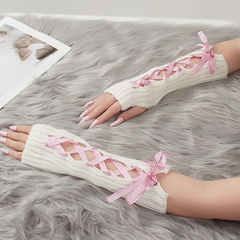 White arm warmers with lace-up ribbon