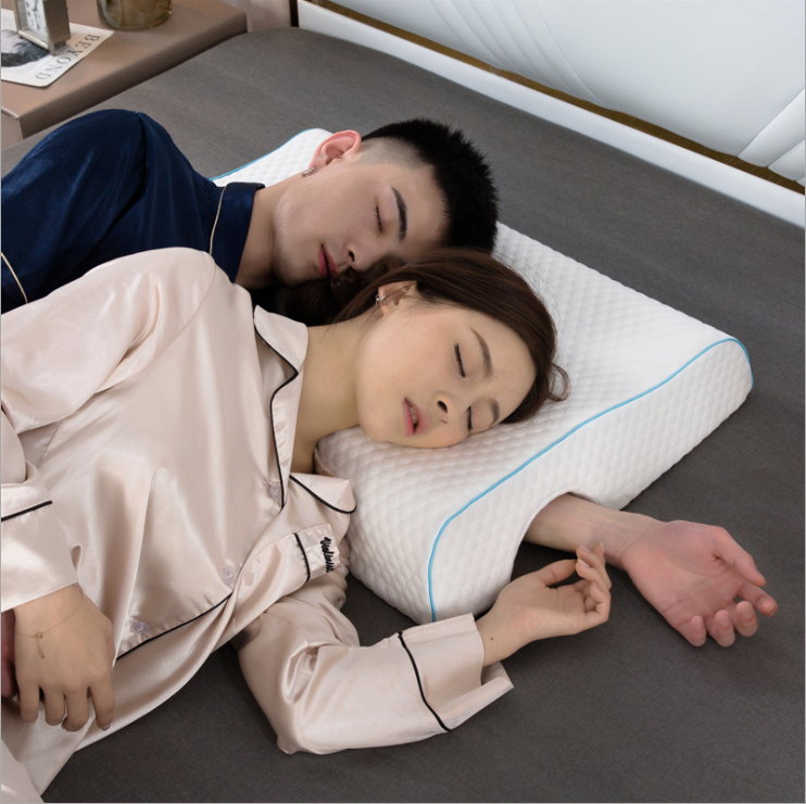 Arched memory foam couples pillow