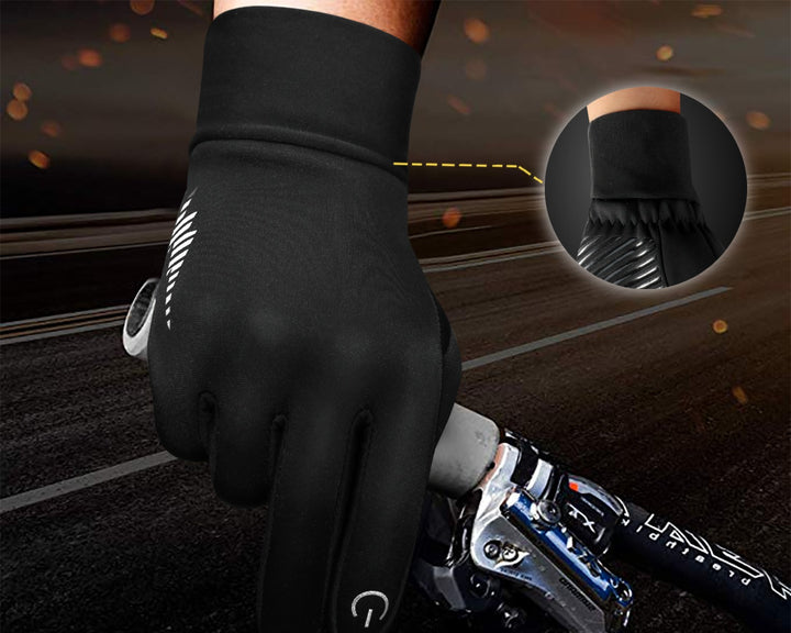 Black fleece-lined winter gloves with grip palm