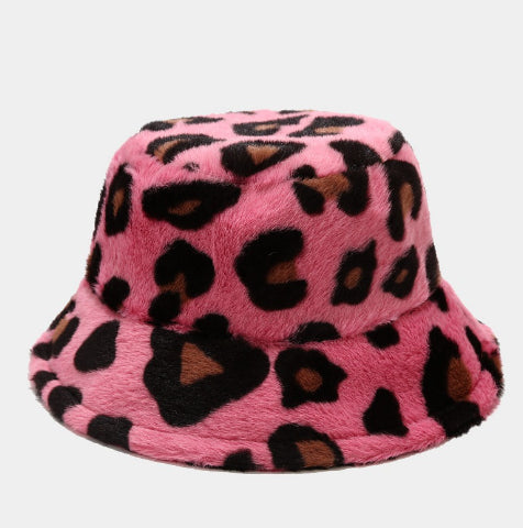 Fluffy leopard print faux fur bucket hat