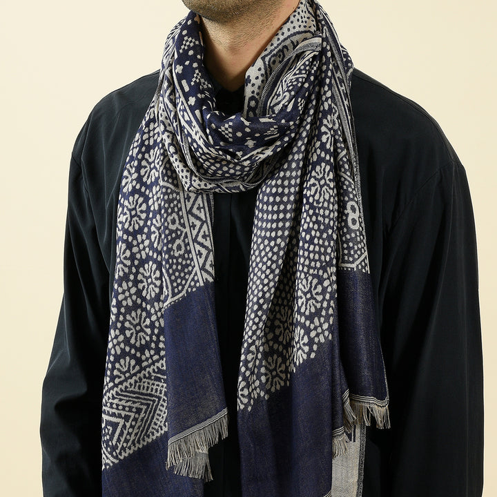 Navy jacquard scarf with fringe