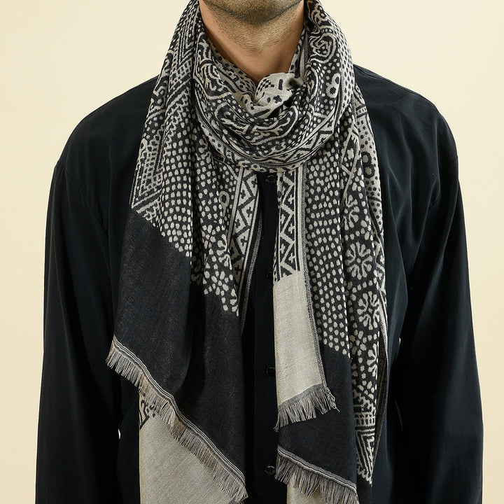 Navy jacquard scarf with fringe